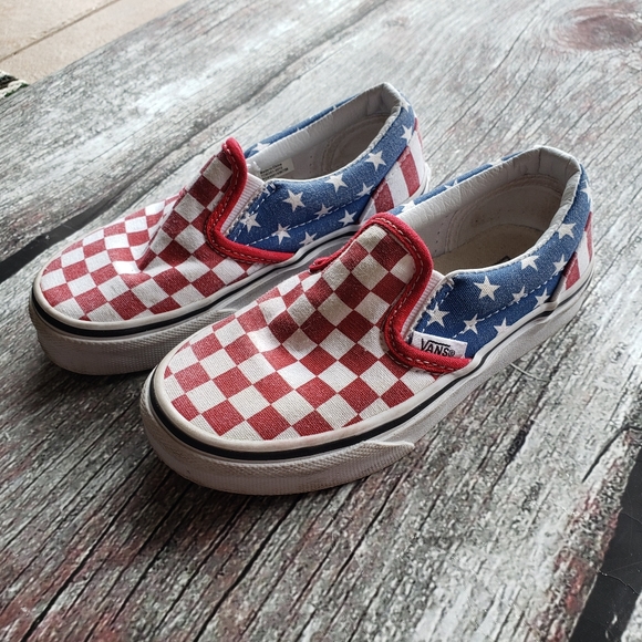 kids checkered shoes